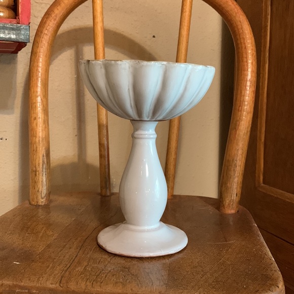 Small Pedestal Bowl - Picture 6 of 7